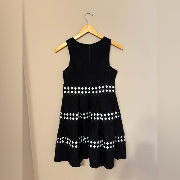 Jun & Ivy Women's Sleeveless Black Diamond Pattern Dress Size S - Picture 2 of 3